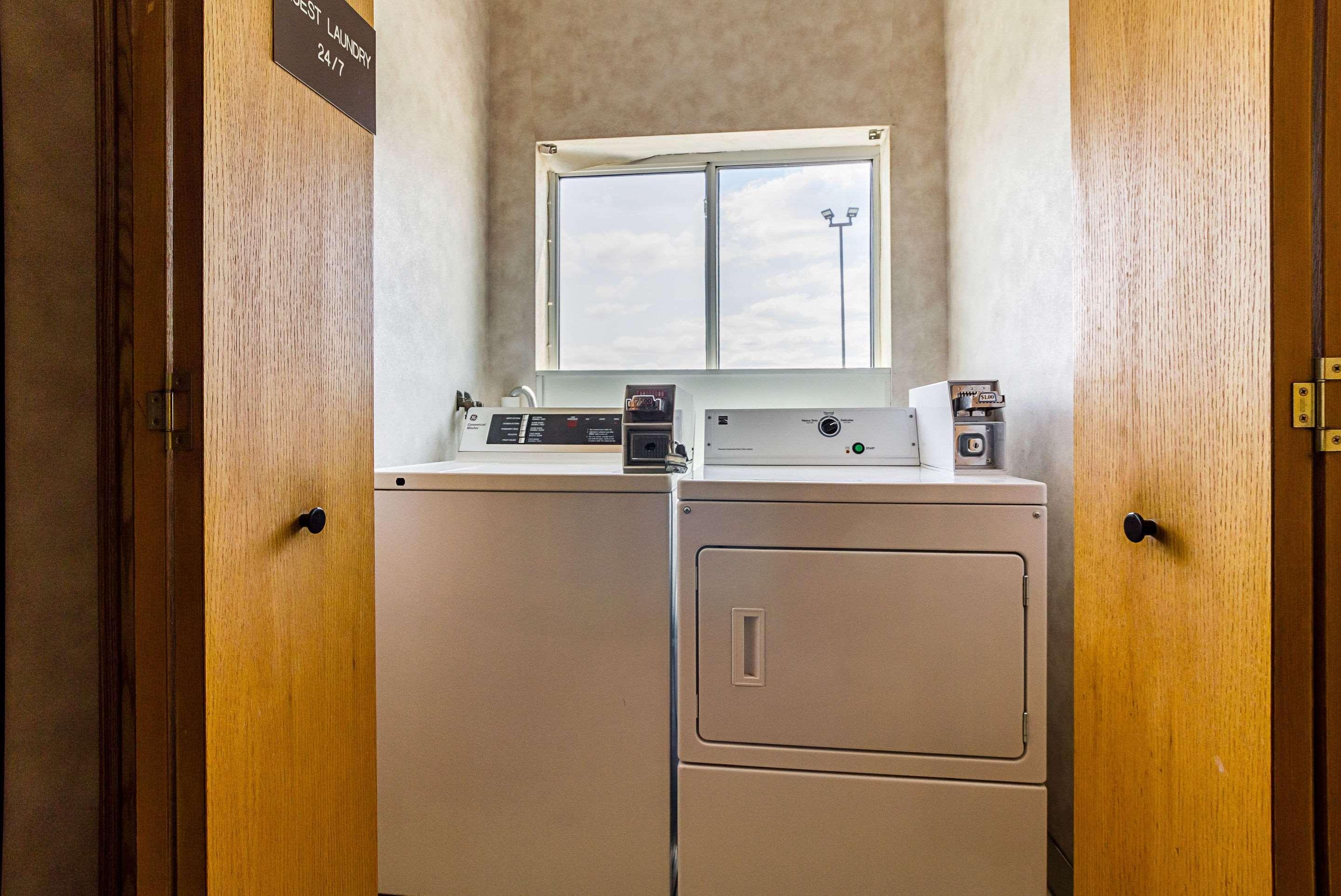 Econo Lodge Luverne I-90 Esterno foto