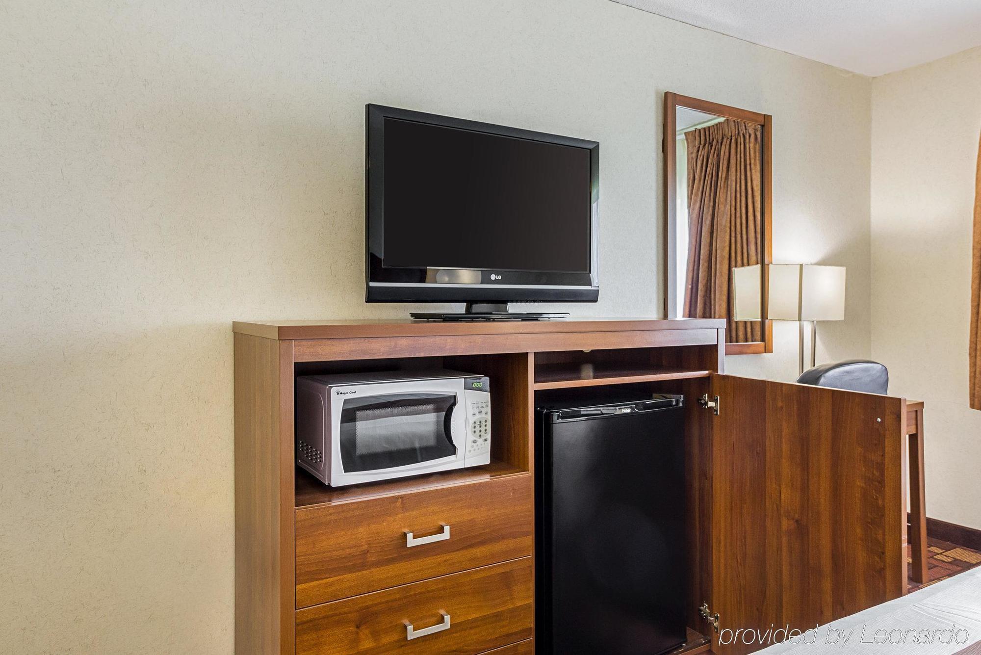 Econo Lodge Luverne I-90 Esterno foto